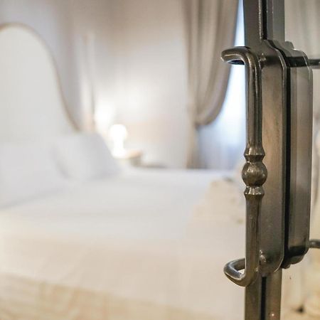 Art Apartment Black & White Suite Firenze Bagian luar foto
