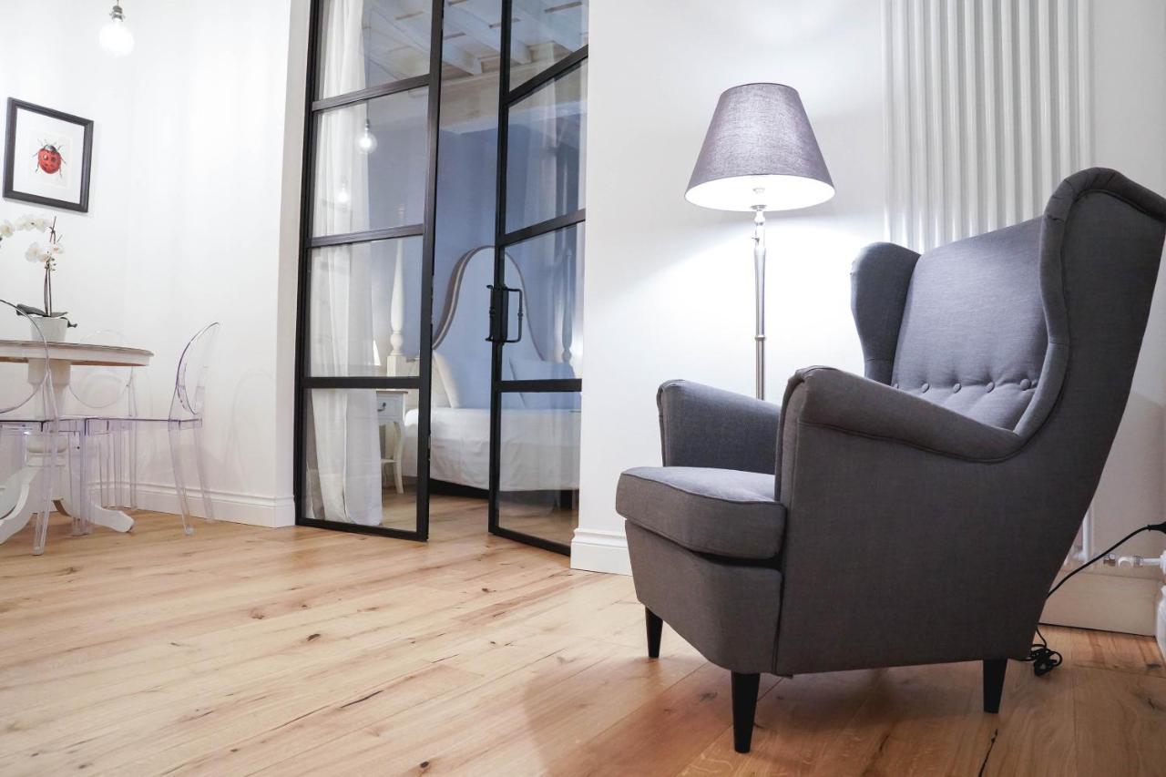Art Apartment Black & White Suite Firenze Bagian luar foto