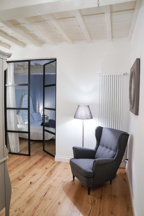 Art Apartment Black & White Suite Firenze Bagian luar foto