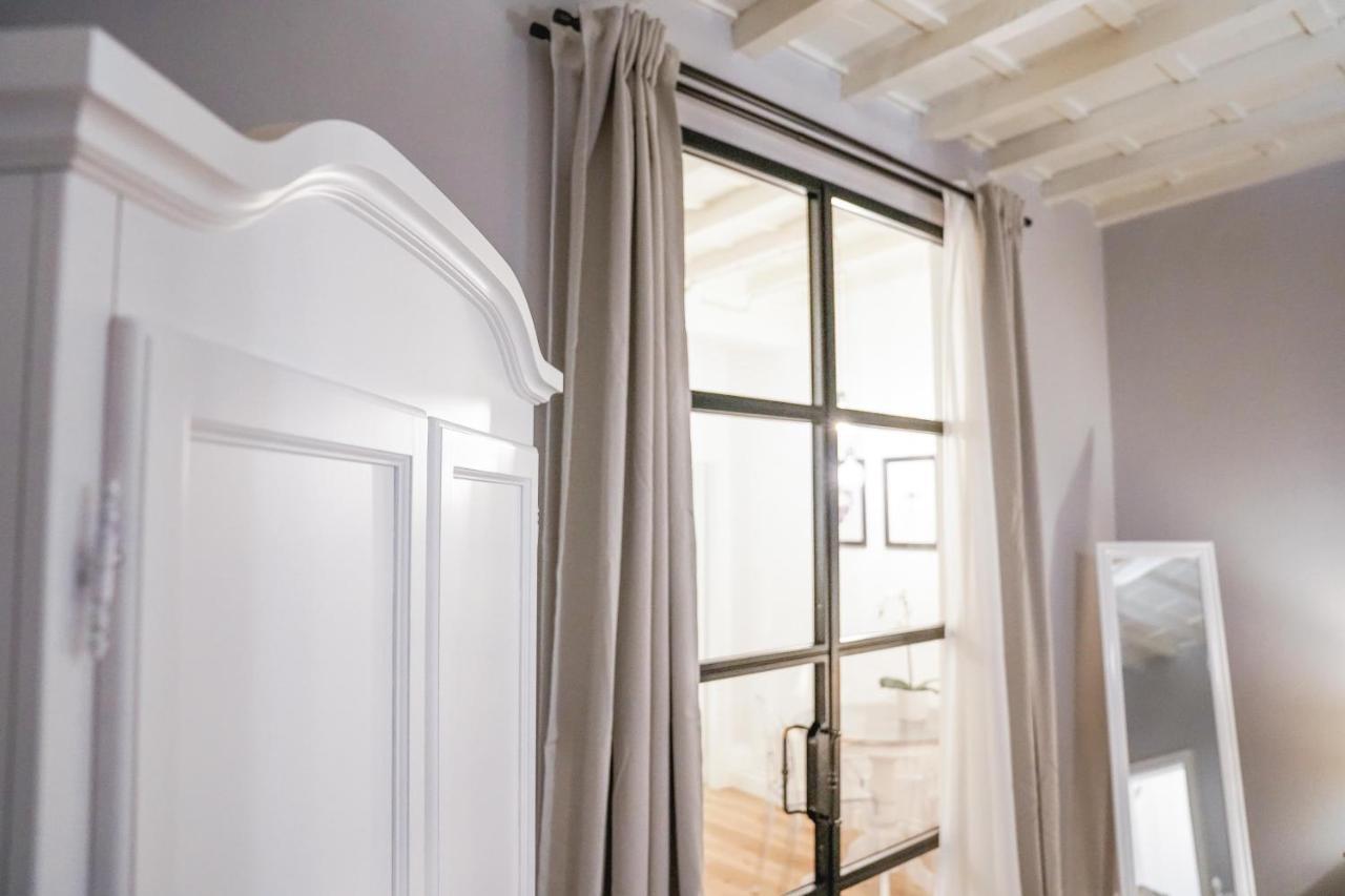 Art Apartment Black & White Suite Firenze Bagian luar foto
